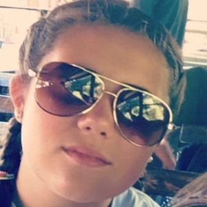 Meet your Posher, Molly